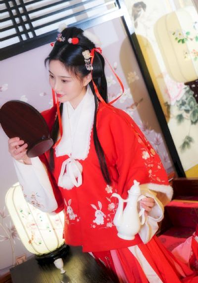 日韩激情在线播放